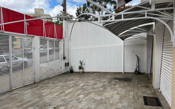 LOTE 1: Imóvel comercial com 384,80m² (AT) - Vila Progresso CAMPINAS SP, localizado em Campinas - SP