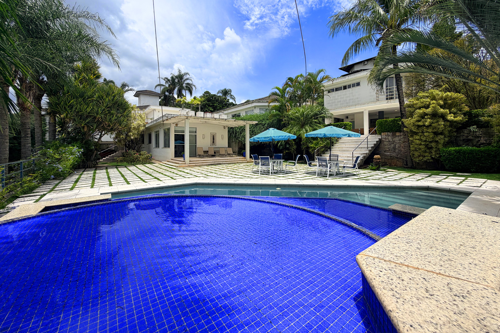LOTE 16: Mansão com 2.000,00 m² de terreno - Granja Viana COTIA SP, localizado em Cotia - SP, bairro Granja Viana