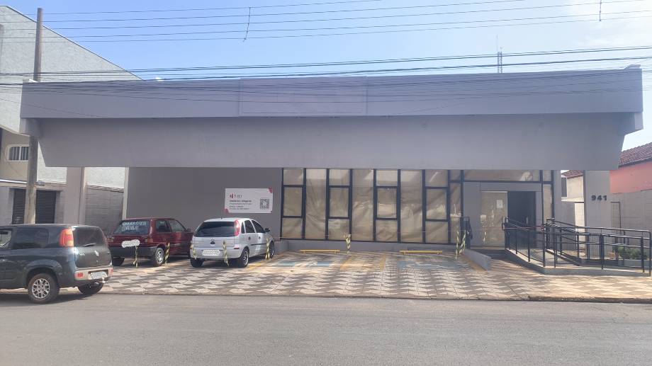 Imagem do imóvel LOTE 15: Ex-agência, Padrão, 0 vaga(s) de garagem GENERAL SALGADO SP