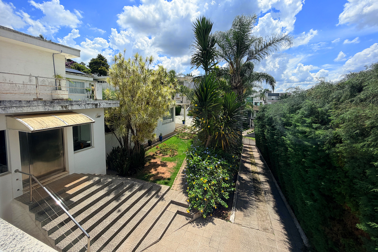 LOTE 16: Mansão com 2.000,00 m² de terreno - Granja Viana COTIA SP, localizado em Cotia - SP, bairro Granja Viana