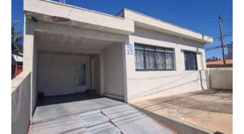 LOTE 1: Imóvel com 3 Residências em Localização Privilegiada! AMERICANA SP, localizado em Americana - SP, bairro Centro