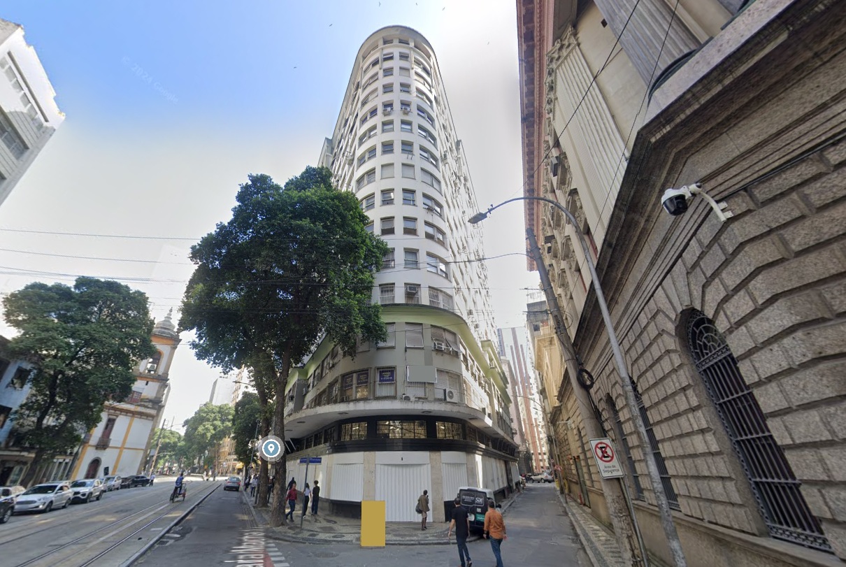 CONJUNTO COMERCIAL DESOCUPADO - RIO DE JANEIRO/RJ