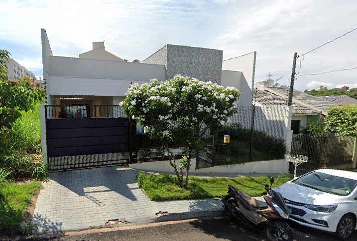 LOTE 1: Casa com 210,00 m² - Jardim Imperial II MARINGÁ PR, localizado em Maringá - PR